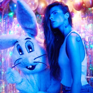 Álbum Pessoa certa hora errada de Giulia Be